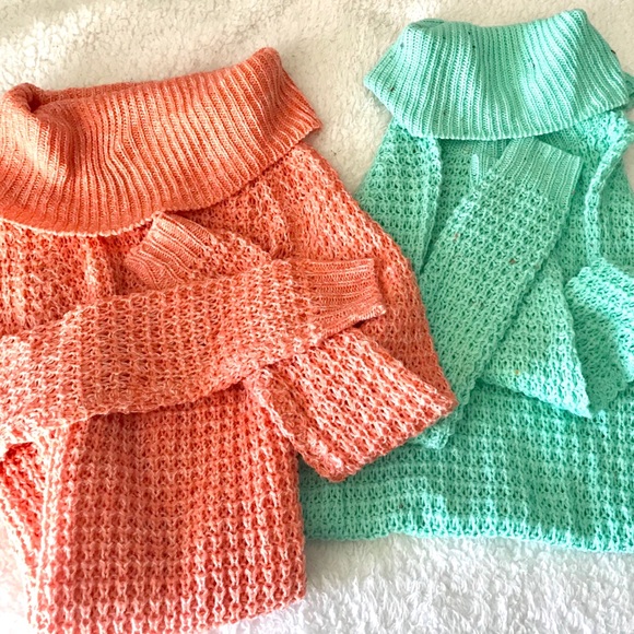 Rue21 Sweaters - ➕Set of 2!! Rue 21 size S cowl neck sweaters➕